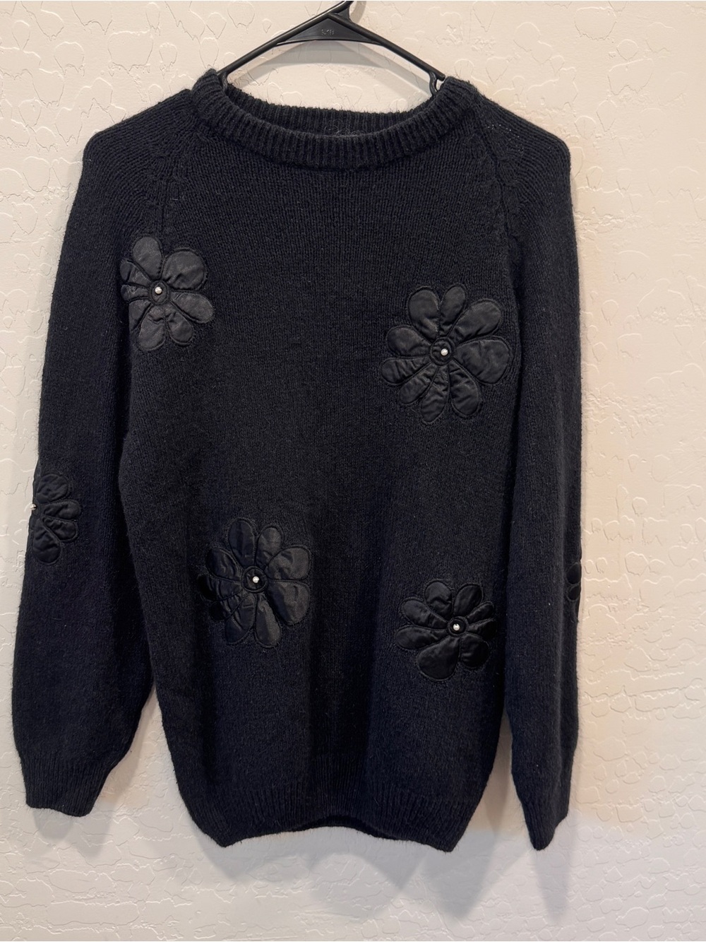 Vintage The Import Workshop Sweater Black Floral Appliqué Crewneck Medium